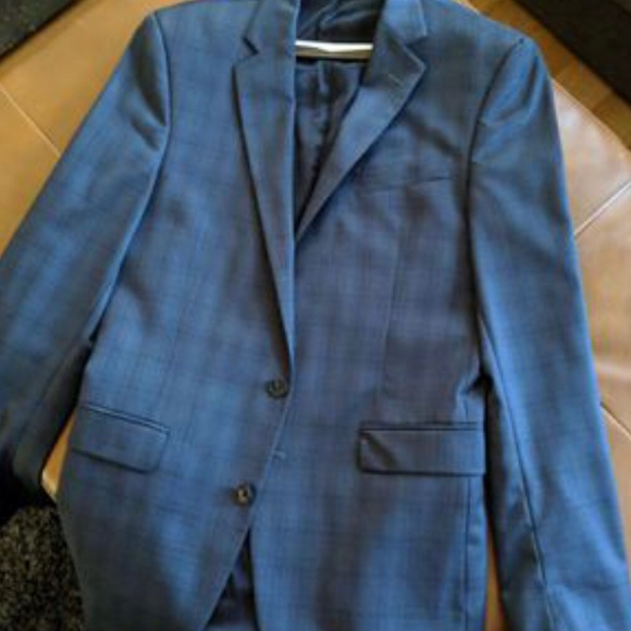 Kenneth Cole Mens Suit - Picture 2 of 4